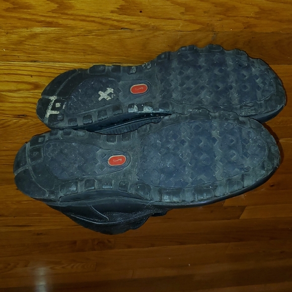 Sneakers - Picture 5 of 5